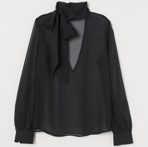 H&M Tie collar Chiffon Blouse